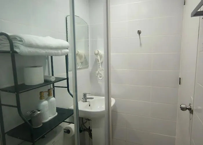 Cozy 2 Bedroom At Midpoint Residences With View 4*