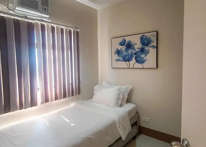 Cozy 2 Bedroom At Midpoint Residences With View Aparthotel 4*